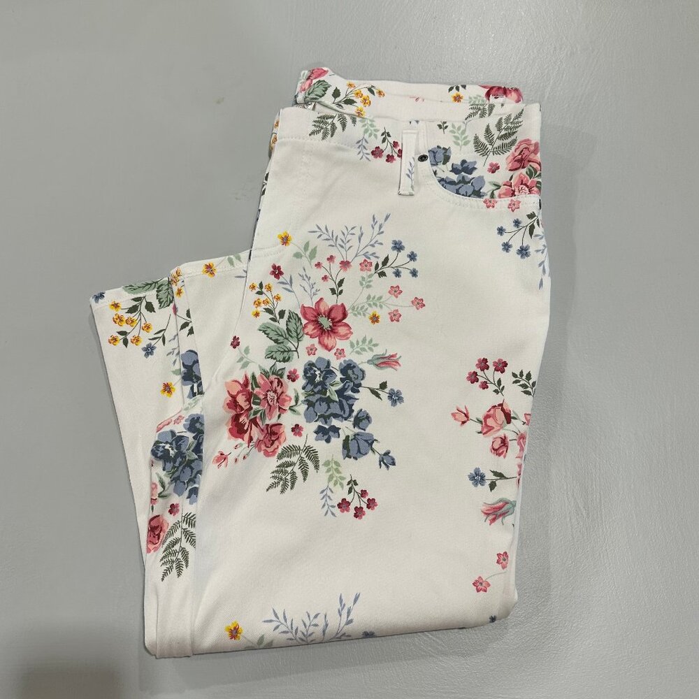 1XL Floral Stretch Capri Pant